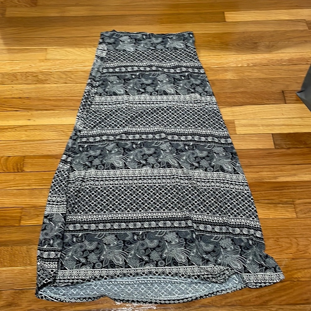Skirt (NWOT)